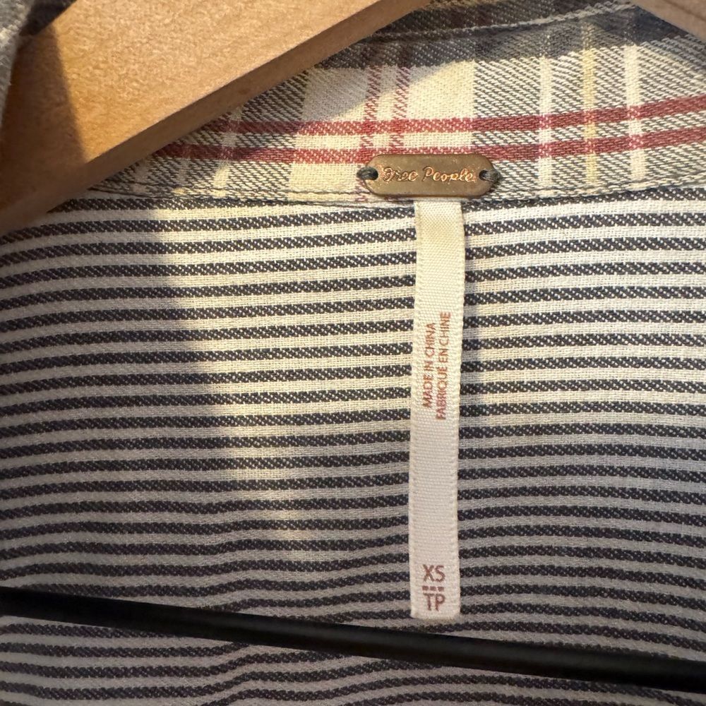 Free People Distressed Patchwork Shirt XS - Picture 8 of 9